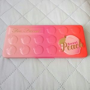 Too Faced Sweet Peach Eyeshadow Palette